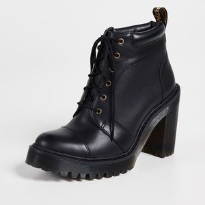 Dr. Martens Averil 6 Eye Boots, black, size 8, perfect condition
